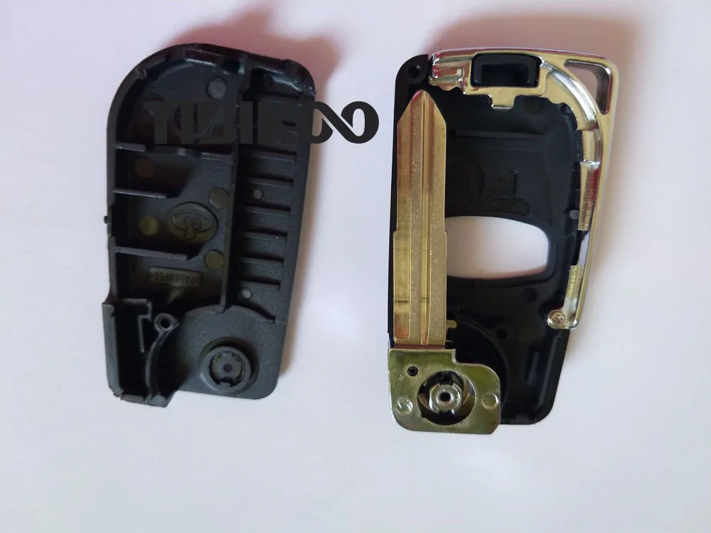 2 Buttons Car Key Blanks Case For Mitsubishi Pajero Modified Flip Folding Remote Key Shell Left Blade