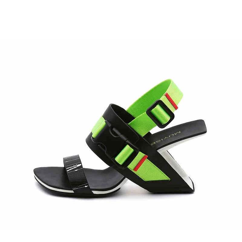 Green Gladiator Sandals 8cm Fretwork Strange Heel Women Sandals Summer Wedge Women Shoes Black White HL155 MUYISEXI