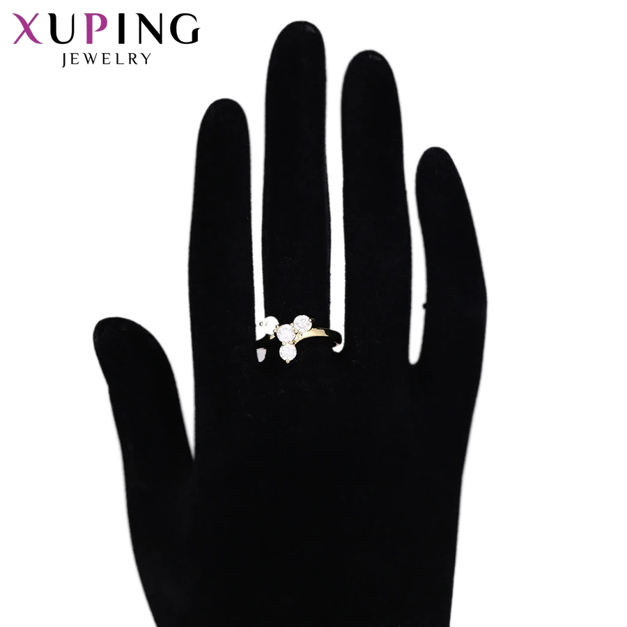 Xuping Fashion Popular Design Charm Style for Women Light Yellow Gold Color Plated Rings for Valentine\'s Day 14215