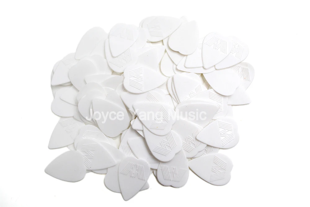 Lots of 100pcs Niko Heart Shape Grip POM Delrin Matte Ceramica White Electric Guitar Picks Plectrums 0.5/1.0mm