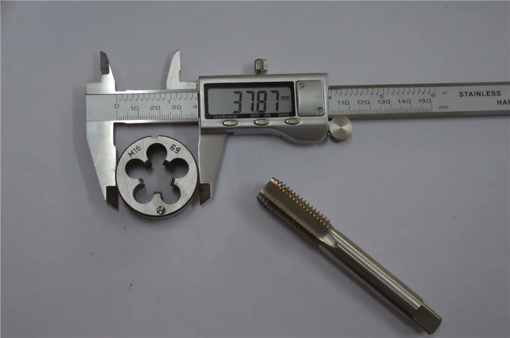 1 piece M16*1.25mm Tap and 1 piece M16*1.25mm Die , M16   standard metric machine used  tap and die
