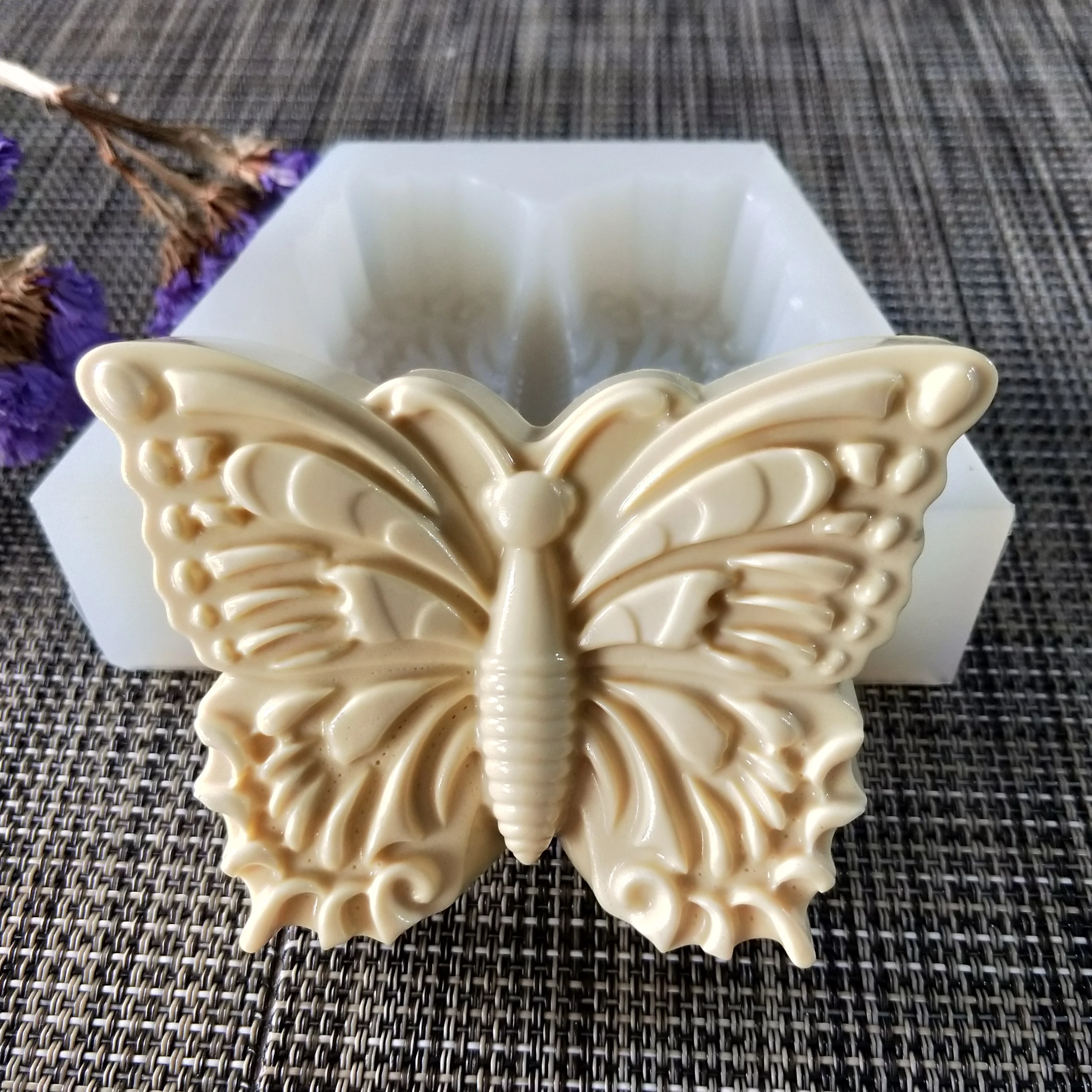 

DW0138 PRZY Mold Silicone Soap Mould Animals Butterfly Handmade Soap Making Molds Candle Mold Silicone Resin Clay Mold