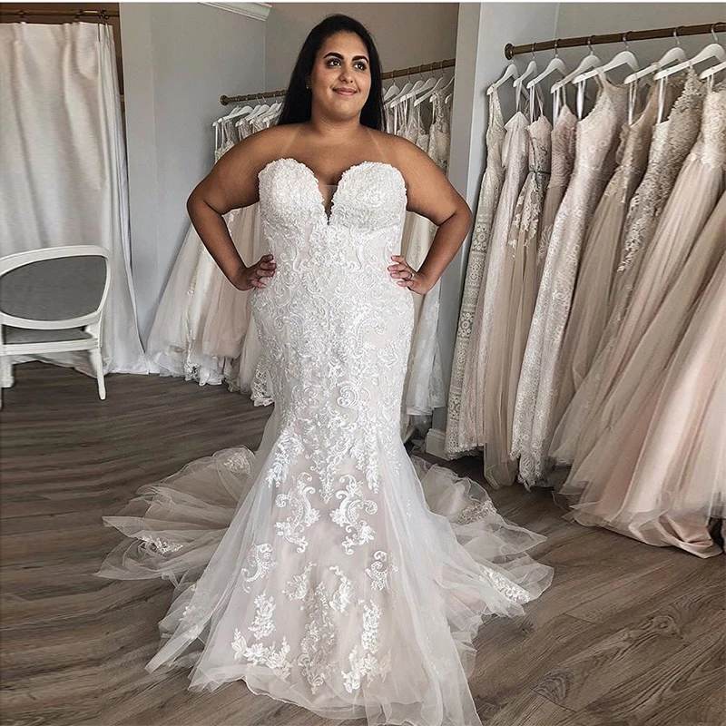 New Arrival Elegant Plus Size Wedding Dress Mermaid Style Bridal Gowns Vintage Appliques Chapel Train Custom Made Wedding Gowns