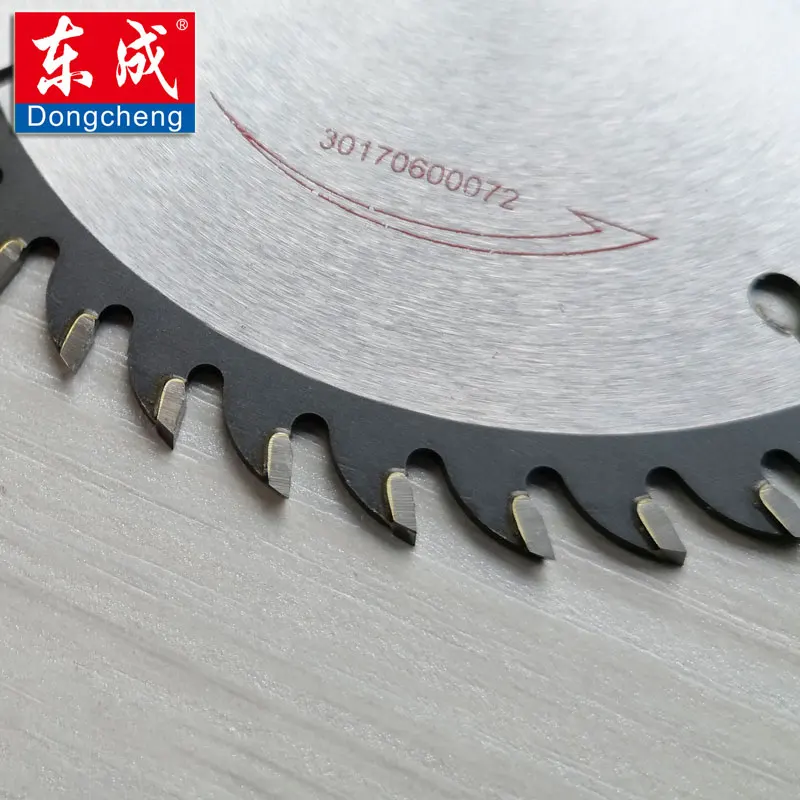 Brzeszczoty do pił tarczowych 4" 40 zębów 110 mm. Brzeszczoty Dongcheng 110x20mm TCT do pił elektrycznych do cięcia drewna, MDF, płyt wiórowych. — zdjęcie 3