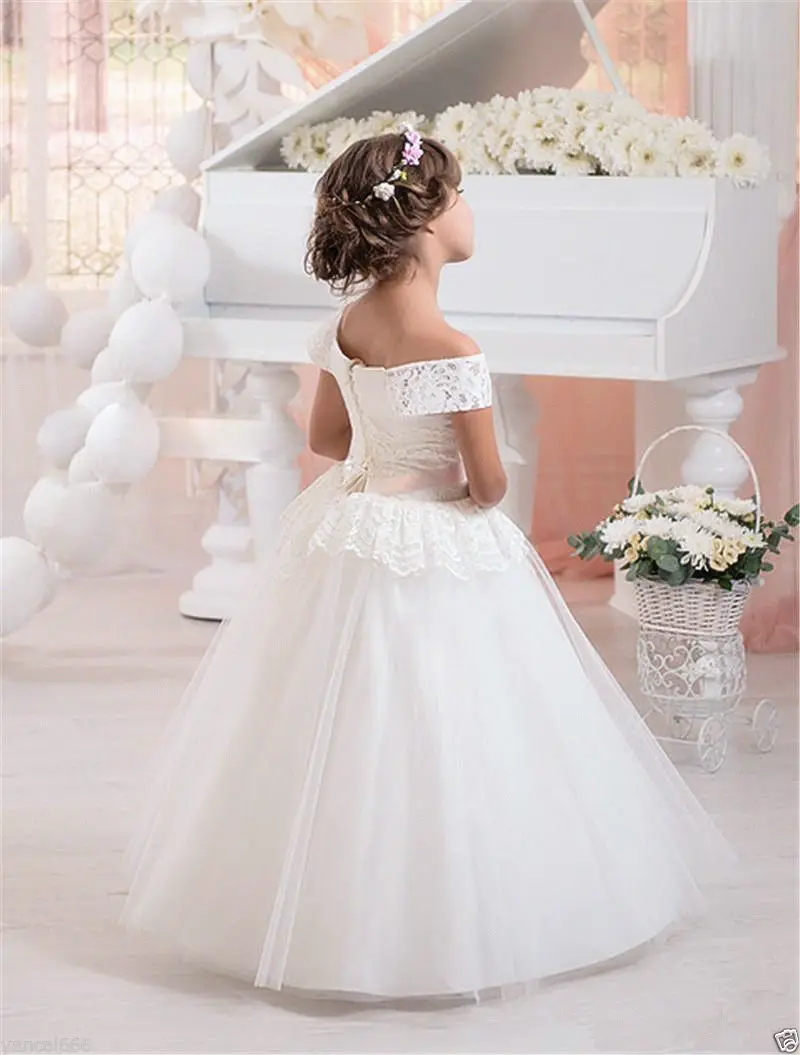 2017 Lovely Strapless Flower Girl Dresses for Wedding Vintage White Lace Tulle Kid Ball Gown Princess Birthday Party Gown