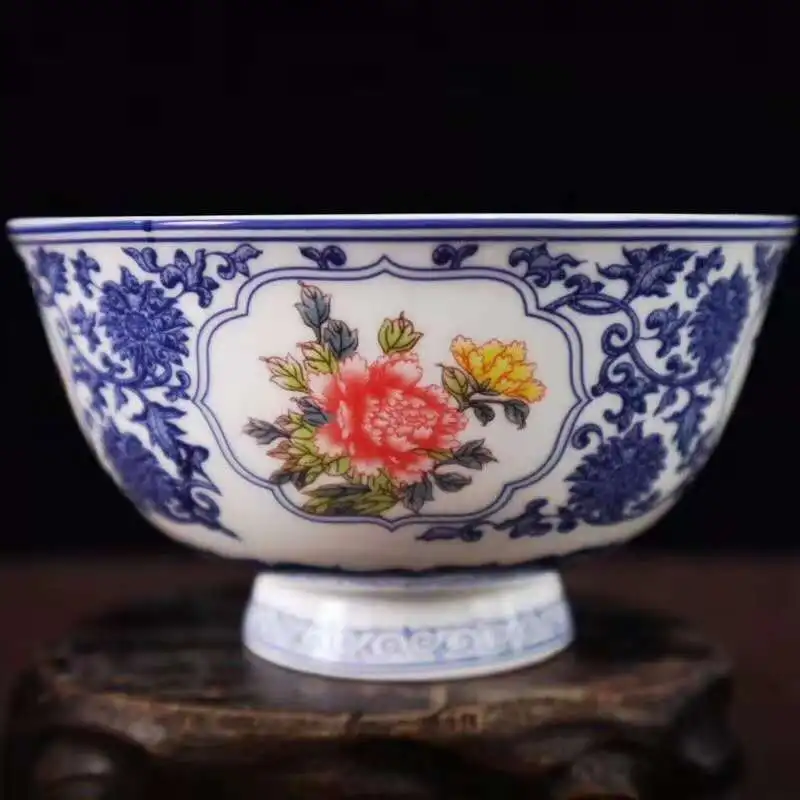 Exquisite Chinese White and Blue Porcelain Colorful porcelain Flowers Bowl with Qing Qianlong Dynasty Mark