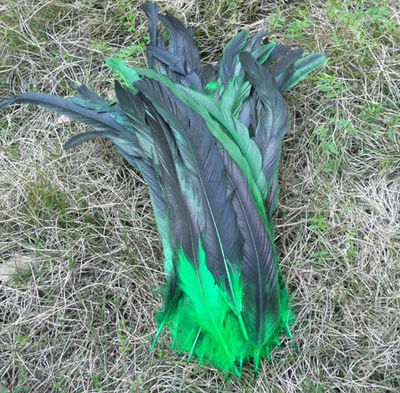 

Хит продаж 50 шт./лот Седло Барсук Петух Хвост перья зеленые цвета 12-14 дюймов длинные, перо Длинные, Большие Перья, перья цветные