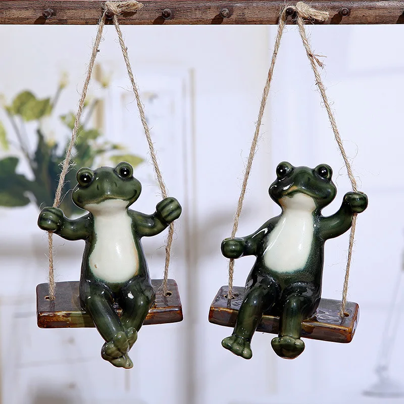 

2pcs ( one pair) /Lot Cute and Vivid frog Figurine ceramic ome Desktop Handwork Statue Ornament Gift and Craft Accessories Embel