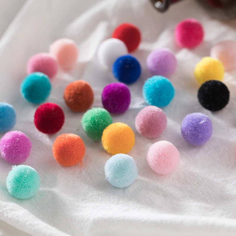 Di alta Qualità 60 pcs 15 millimetri Multi Colori Pompon di Pelliccia FAI DA TE Morbido Pom Poms Decorazione di Cerimonia Nuziale, cucito/Colla Su