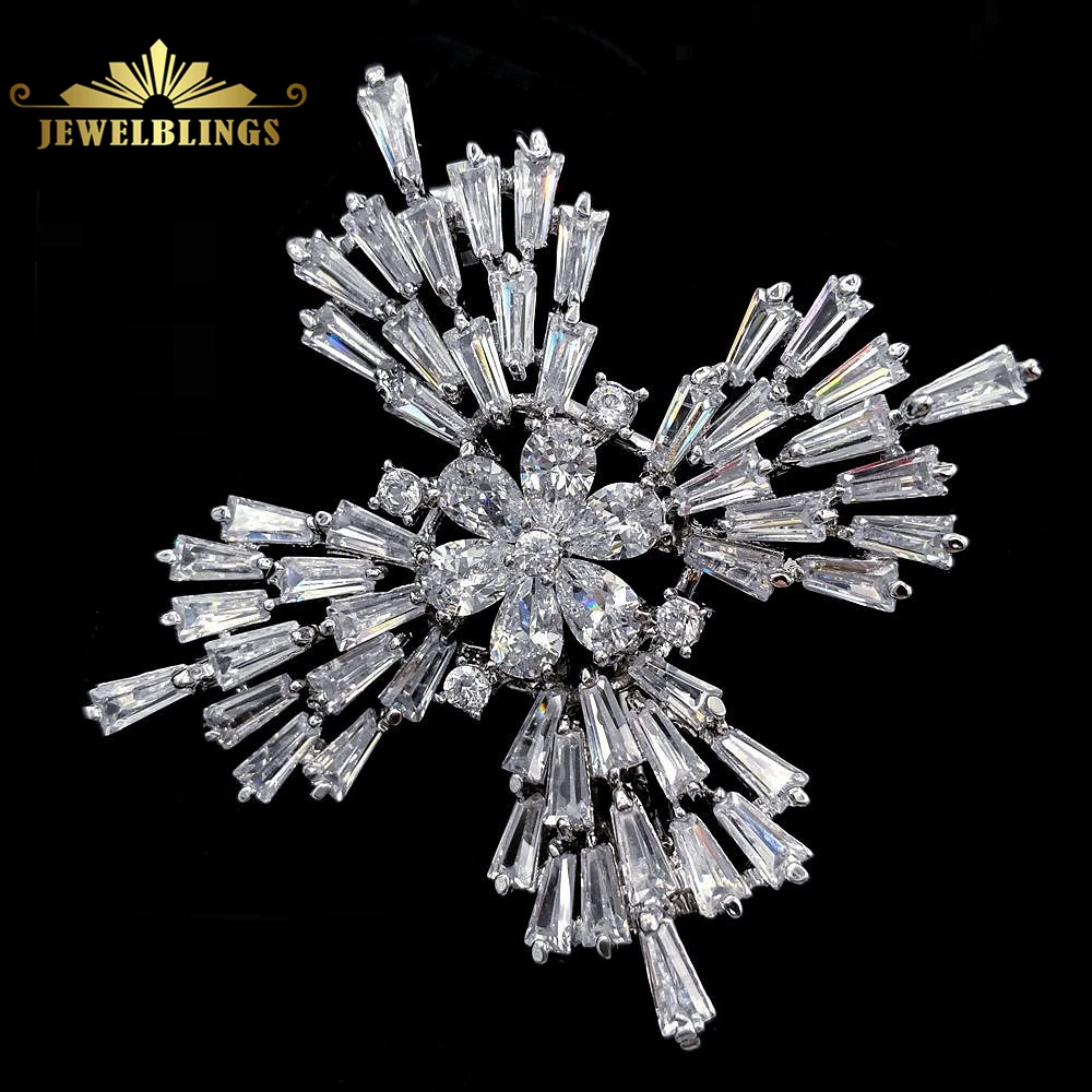 

Old European Stylish Baguette Cut CZ Flower Domed Clear Cross Shaped Brooches Snowflake Pins Winter Holiday Jewelry for Women