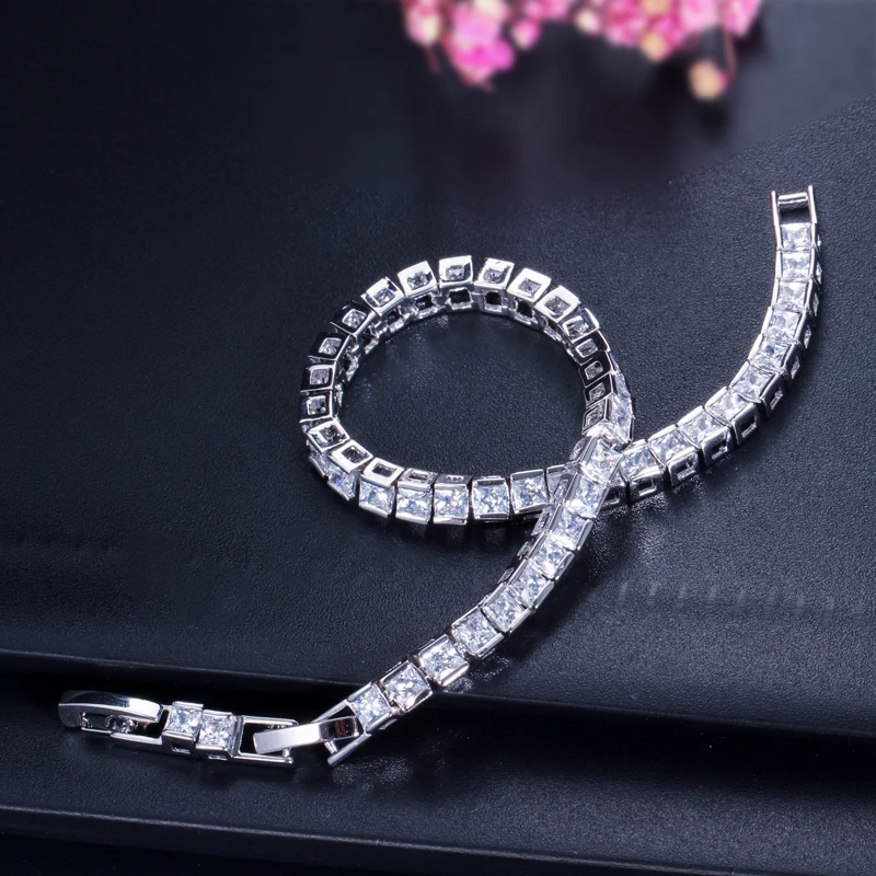 CWWZircons Marken-Tennisarmband mit quadratischen 3mm Zirkonen für Damen, Weißgoldfarben, Prinzessinnenschliff, Party- und Hochzeitsschmuck, Großhandel S0071 – Detail 8