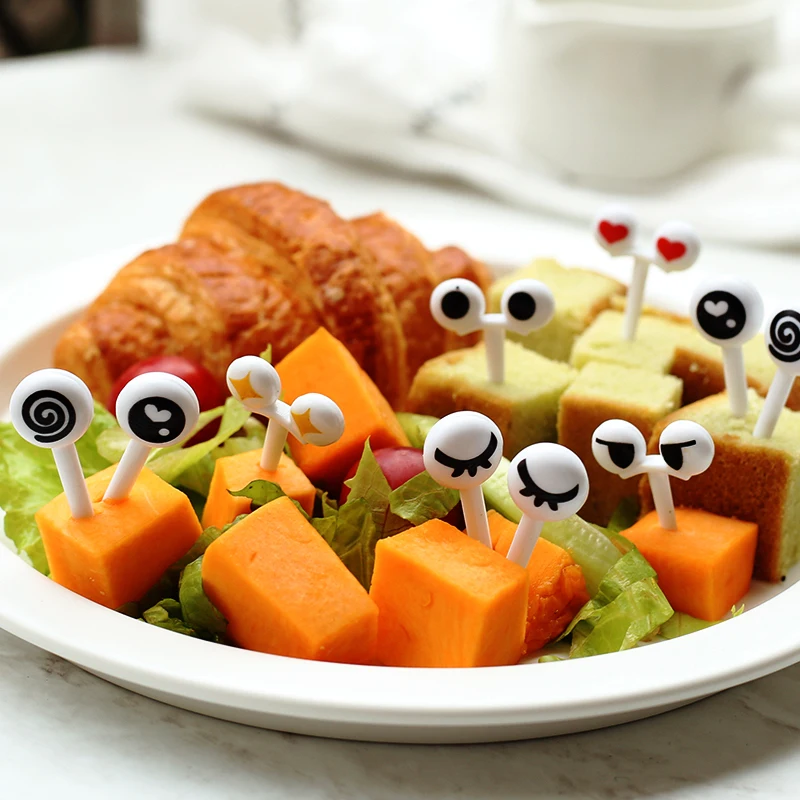 10pcs/set Children Lunch Decorative Color Random Lovely eyes Farm Mini Cartoon Fruit Fork Sign Resin Fruit Toothpick Bento Lunch