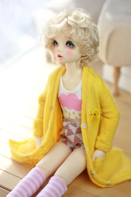 

D01-P392 children handmade toy uncle Doll clothes BJD/SD doll Small yellow chicken long sweater 1pcs