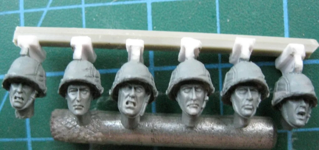 

1:35 Resin kit WWII British troops head (6 Figures)02