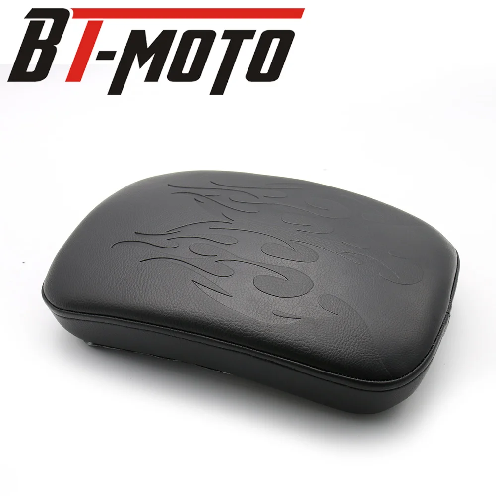 Motorcycle 8 Suction Cup Rear Pillion Passenger Pad Seat Fits For Bobber Chopper Sportster Softail Touring XL 883 1200 Universal