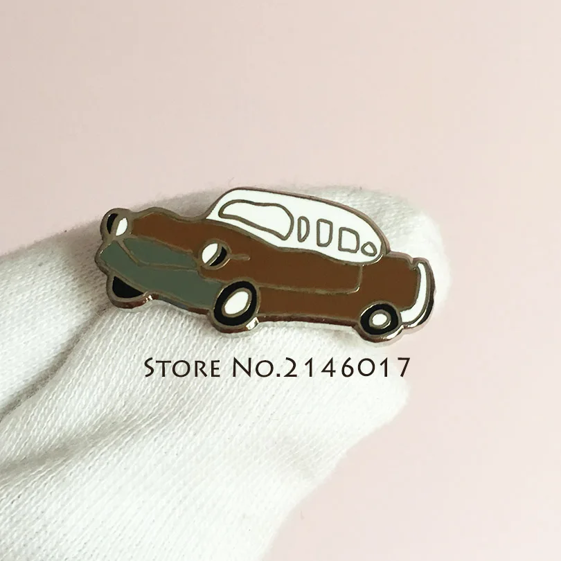 

50pcs Customized Metal Badge Vintage Car Cool Vehicle Lapel Pin Denim Jacket Collar Hard Enamel Brooch Pins Button for Women Men