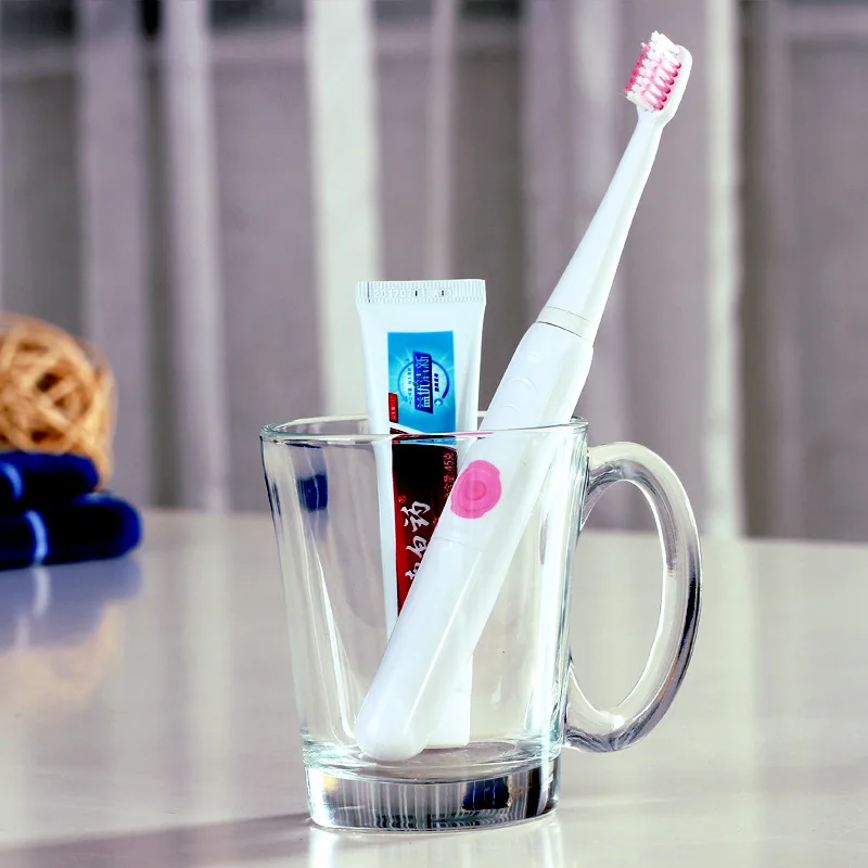 الموجات الصوتية لينة الشعر فرشاة الأسنان الكهربائية الاهتزاز فرشاة التنظيف التلقائي للماء فرشاة أسنان فرشاة أسنان بالغين