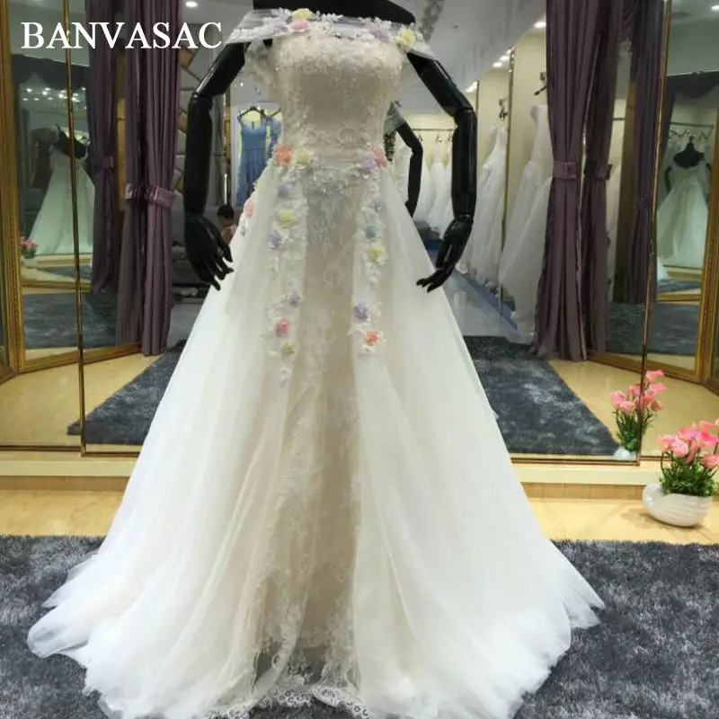 

BANVASAC New Elegant Flowers Boat Neck Wedding Dresses Short Sleeve Satin Embroidery Chapel Train Bridal Ball Gowns