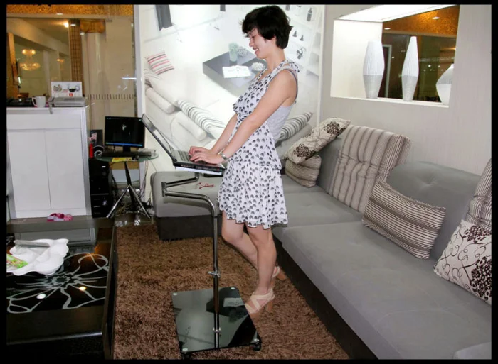 มัลติฟังก์ชั่เคลื่อนไหวเต็มรูปแบบที่สามารถเคลื่อนย้ายโต๊ะแล็ปท็อปแบบพกพาข้างเตียง/โซฟาแล็ปท็อปยืนแท็บเล็ตคอมพิวเตอร์ผู้ถือL Apdesks +แผ่นรองเมาส์