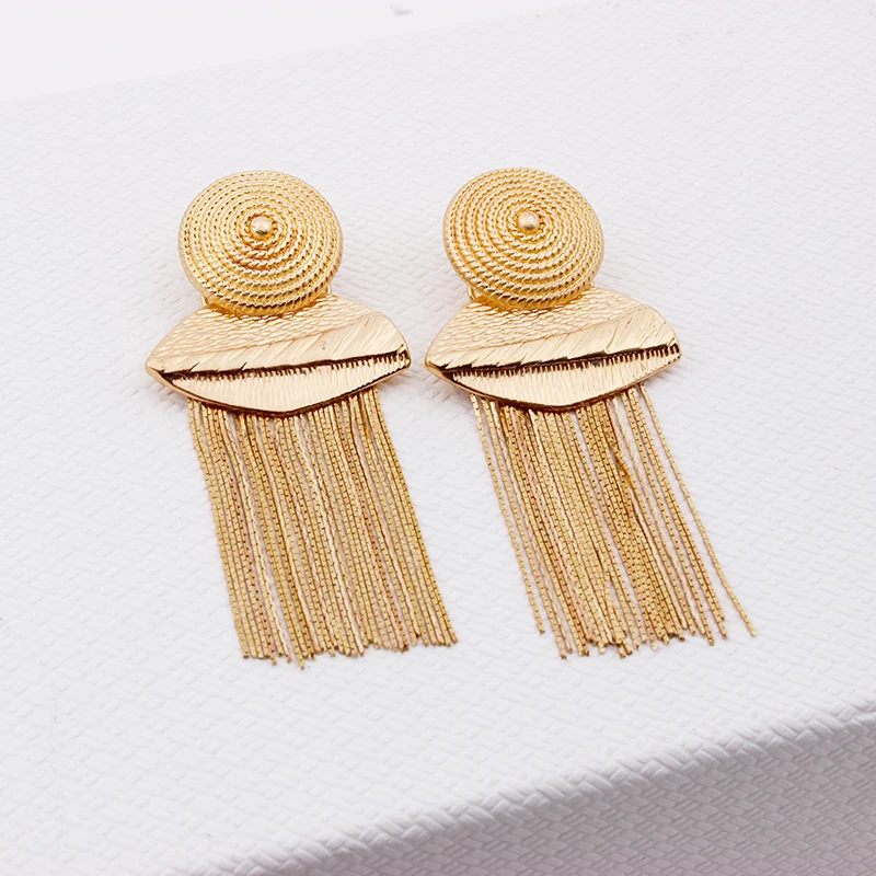 Banny Pink Geometrical Pendants Golden Color large Earrings For Women Elegant Layer Chains Tassel Earrings Metal Dangle Earrings