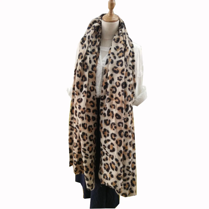 Luxury brand designer animal leopard print cashmere winter warm scarf women foulard femme bandana 2021 shawl blanket LL181005