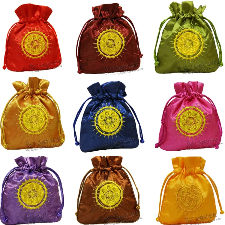 

Chinese Small Satin Drawstring Jewelry Bags Fabric Packing Pouch Ethnic Embroidered Wedding Tea Candy Bag Storage 50pcs/lot