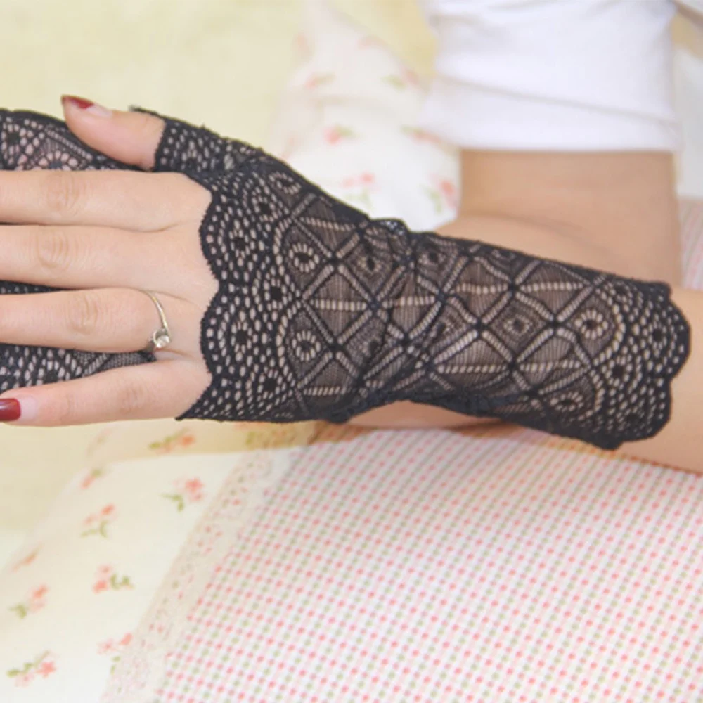 Women Elegant Charming Sunscreen fingerless Gloves Female Driving Anti-uv Lace Party Gloves Transparent Elastic Mittens