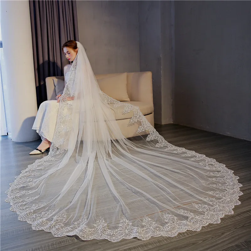 Beste Verkauf 3 Mt und 5 Mt Spitze Rand Zwei-Layer Kapelle Hochzeit Schleier Spitze Applique Brautschleier Mit kamm