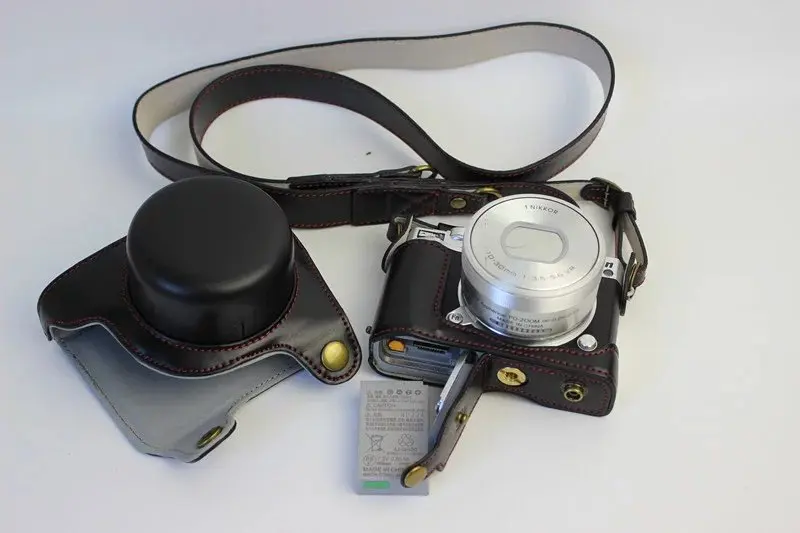値下げ中】Nikon 1 J5ミラーレス一眼カメラ ダブルズーム