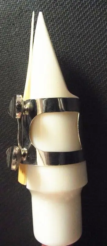 New Tenor saxophone mouthpiece and ligature White color