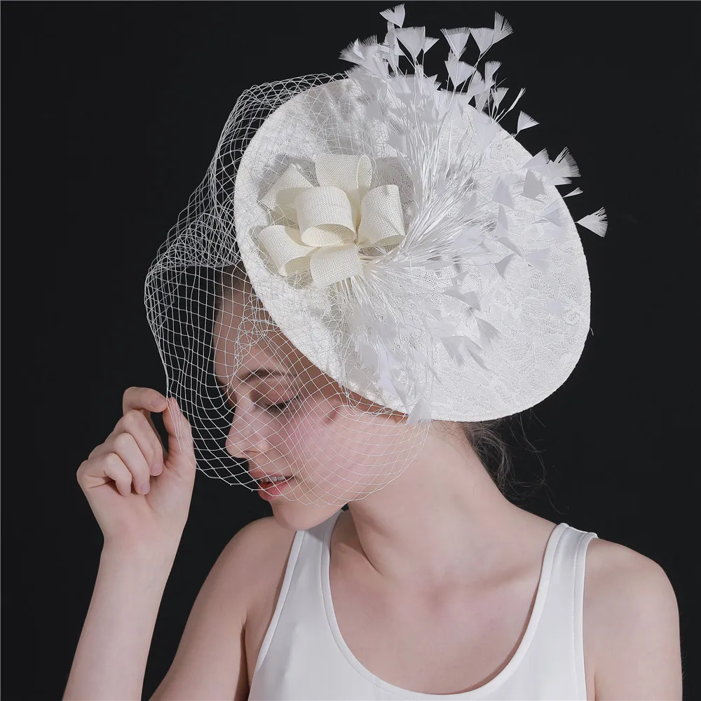 

Sinamay Wedding Net Fascinator Hat Bridal Vintage Church Hats With Feather For Races Party Wedding Party Tea Chapeau Cap XMF105