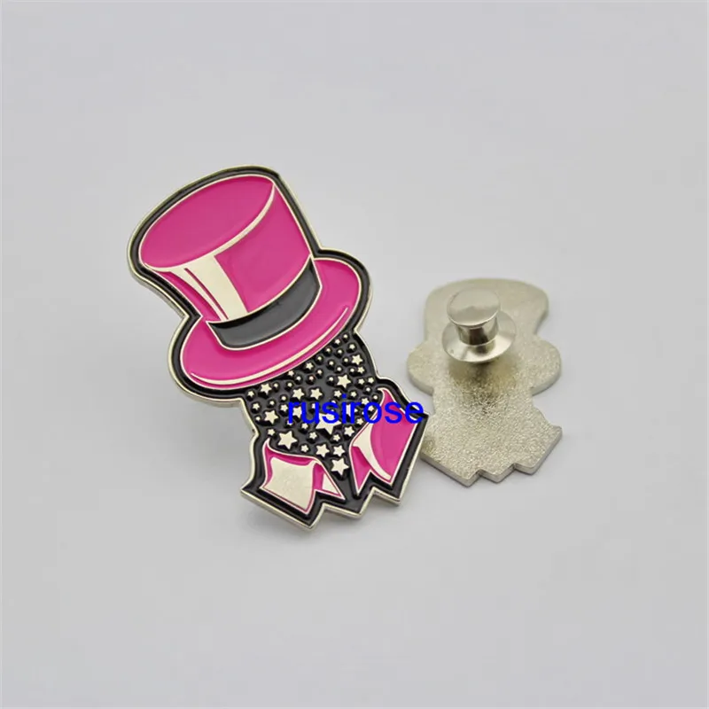 Small Red Hat metal commemorative badge custom, hat shaped brooch badge