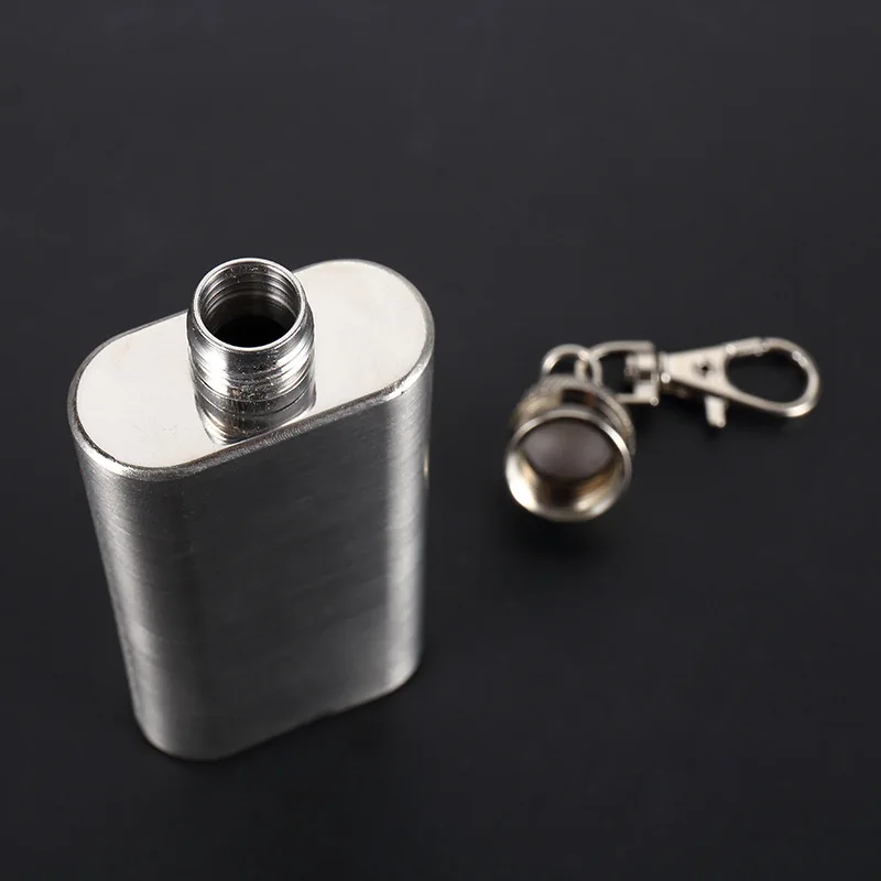 New 2OZ Stainless Steel Mini Hip Flask With Keychain Screw Cap Portable Alcohol Flask Liquor Whiskey Bottle Outdoor Travel Gifts