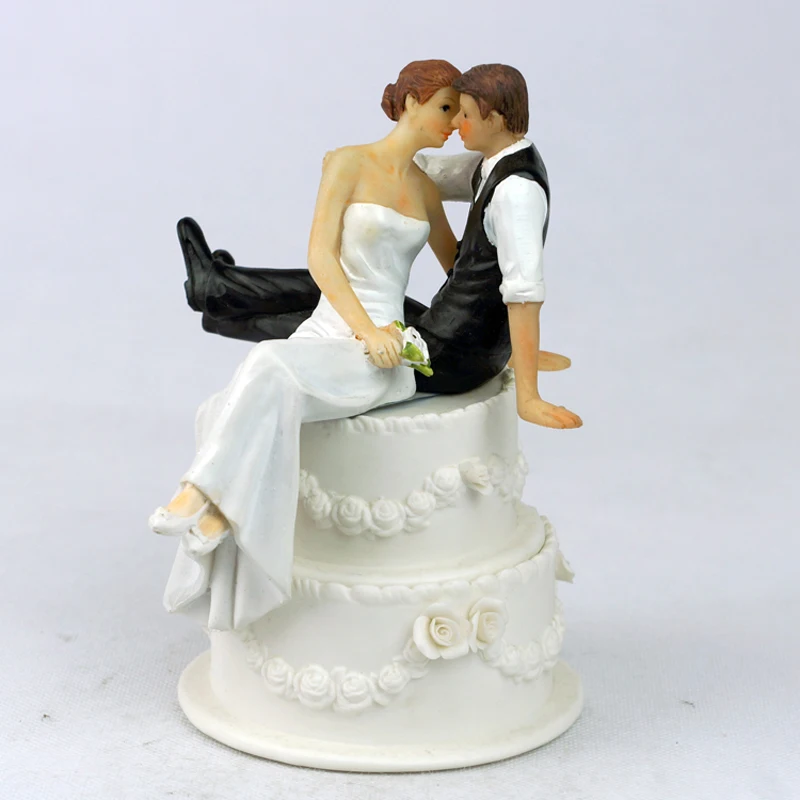 

Romantic Sweet Embrace Couple Wedding Cake Figurines Wedding Cake Decorations Funny Cake Toppers OH014