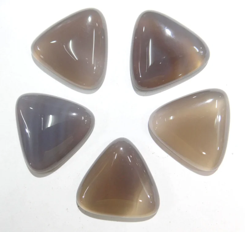 30pcs Natural Tiger Eye Stone Gold Colour Sand Quartz Crystal Agates Cabochon 25mm Triangle Shape No Hole for DIY Jewelry Making