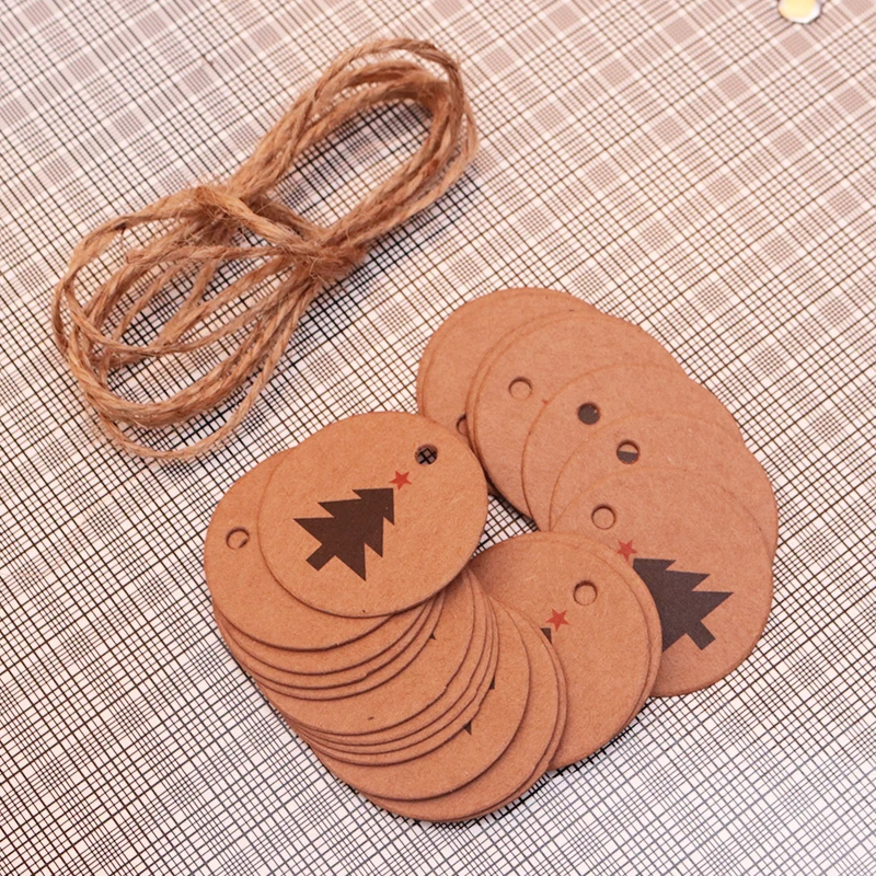 100pcs/lot Kraft Print Christmas Trees Paper Labels Beautiful Round Shape Tags 3.5cm for Party Christmas Cake Gifts Decoration