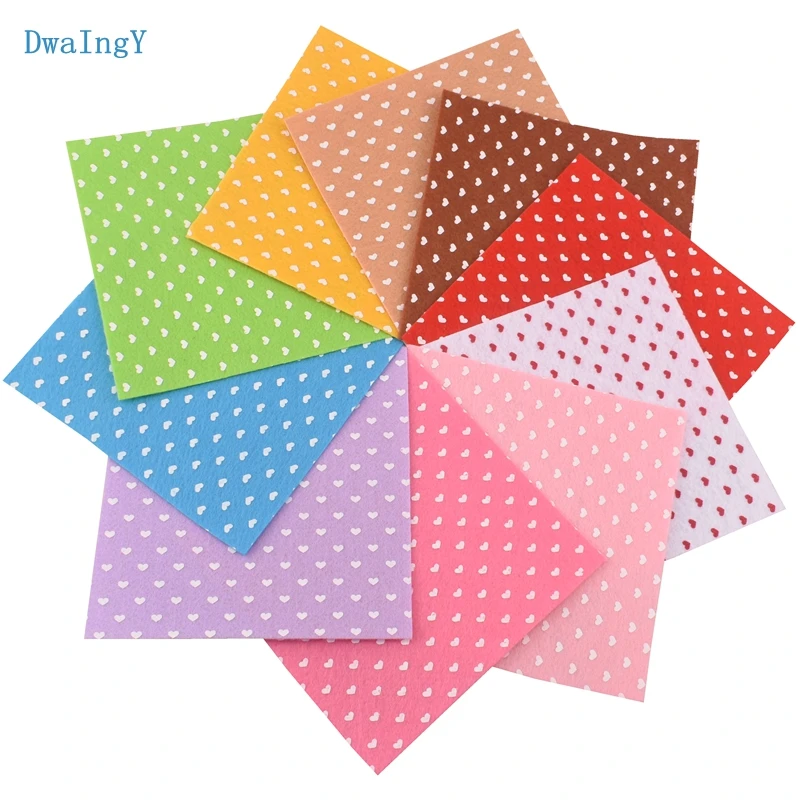 DwaIngY Printed Love Non Woven Felt Fabric 1mm Thickness Polyester Cloth Sewing Dolls Crafts Home Decoration Pattern 10ps15x15c