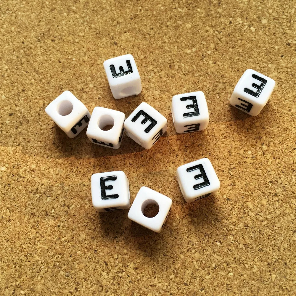 Single Initial E Printing White Cube Acrylic Alphabet Beads 1100pcs/Lot 8*8MM Plastic Letters Spacer Beads Fit Bracelet Necklace