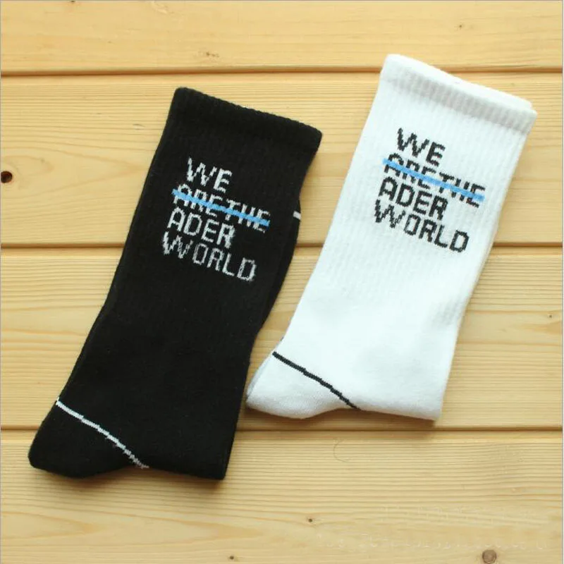 

1 pair Tide brand letter Harajuku socks Sulzzang hip hop socks Meias women unisex Men Harajuku Hemp Socksmen women brand socks