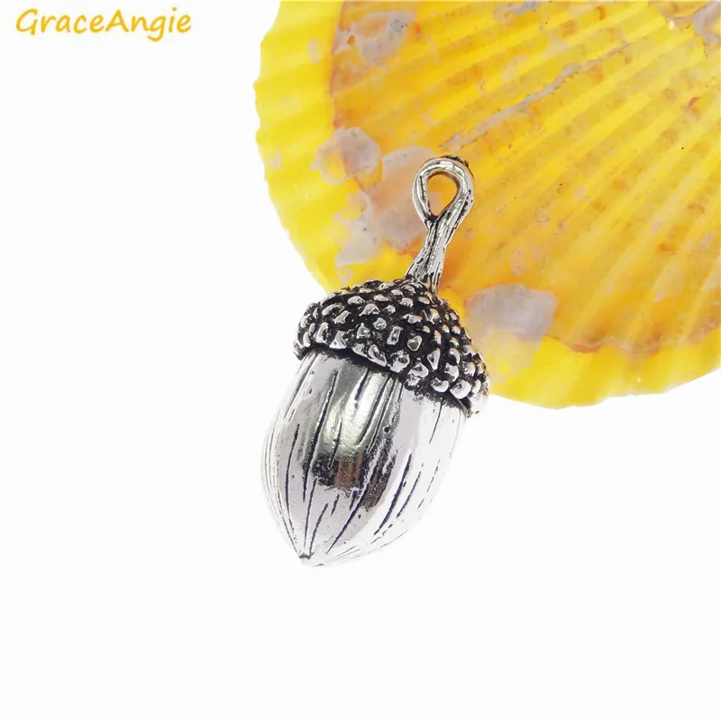 GraceAngie 2PCS 3D Vivid Acorn Pendant Antique Nice Detail Alloy Metal Charm for Necklace Hanging Accessory Handmade