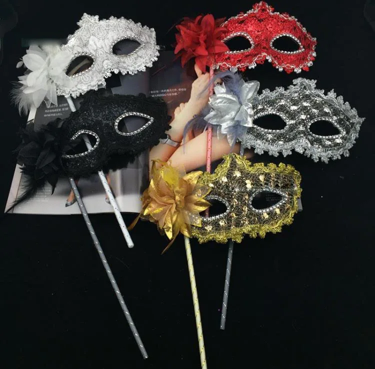 

2019 Venetian masquerade mask Delicate lace-lined leather covered feather side flower eyemask Halloween Hand Held Stick Mask