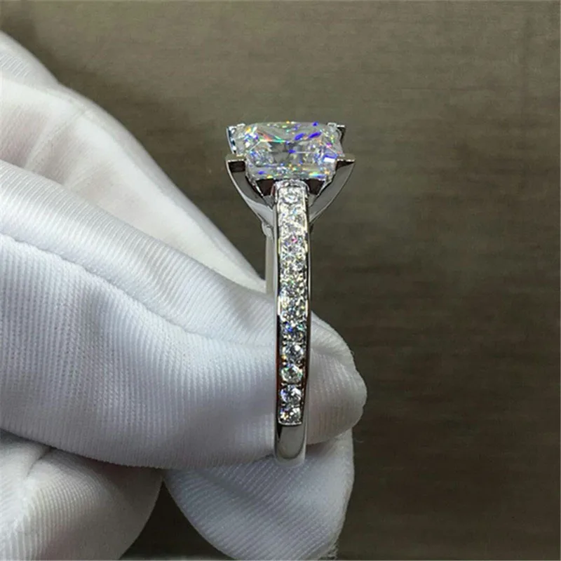 100%  18K 750Au Gold  Moissanite  Diamond Ring  D color VVS  With national certificate MO-00106