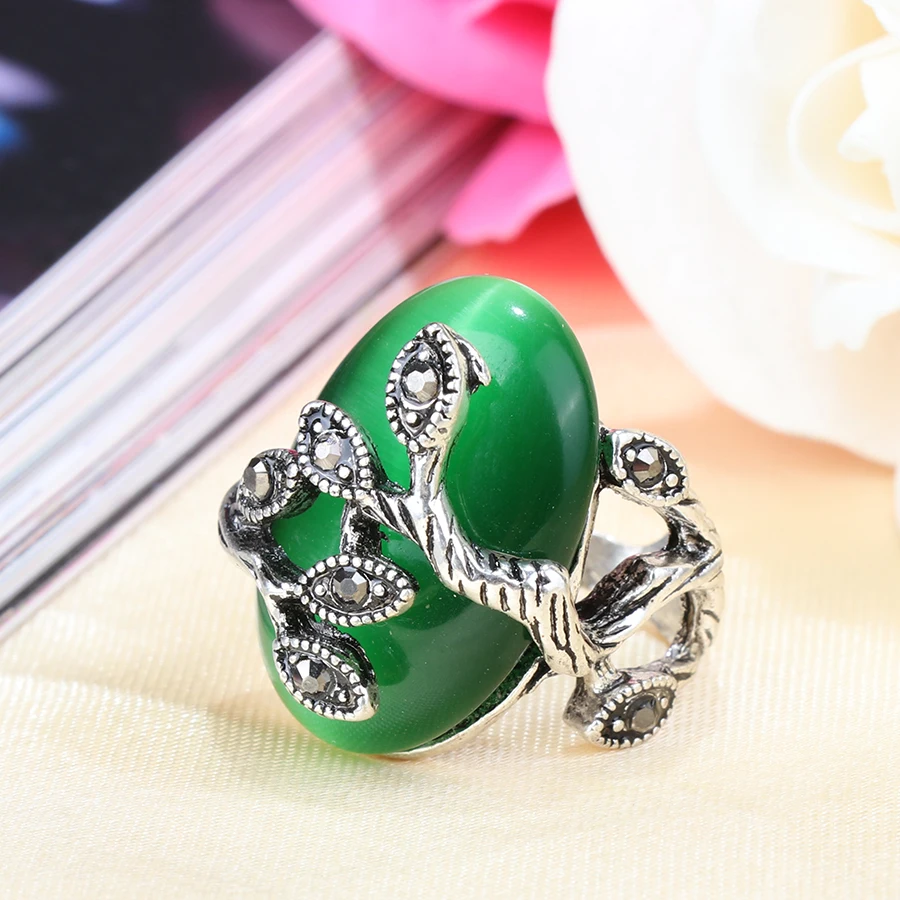 Kinel Hot Vintage Green Oval Ring For Women Austrian Crystal Antique Silver Color Retro Jewelry Natural Stone Ring Party Gift