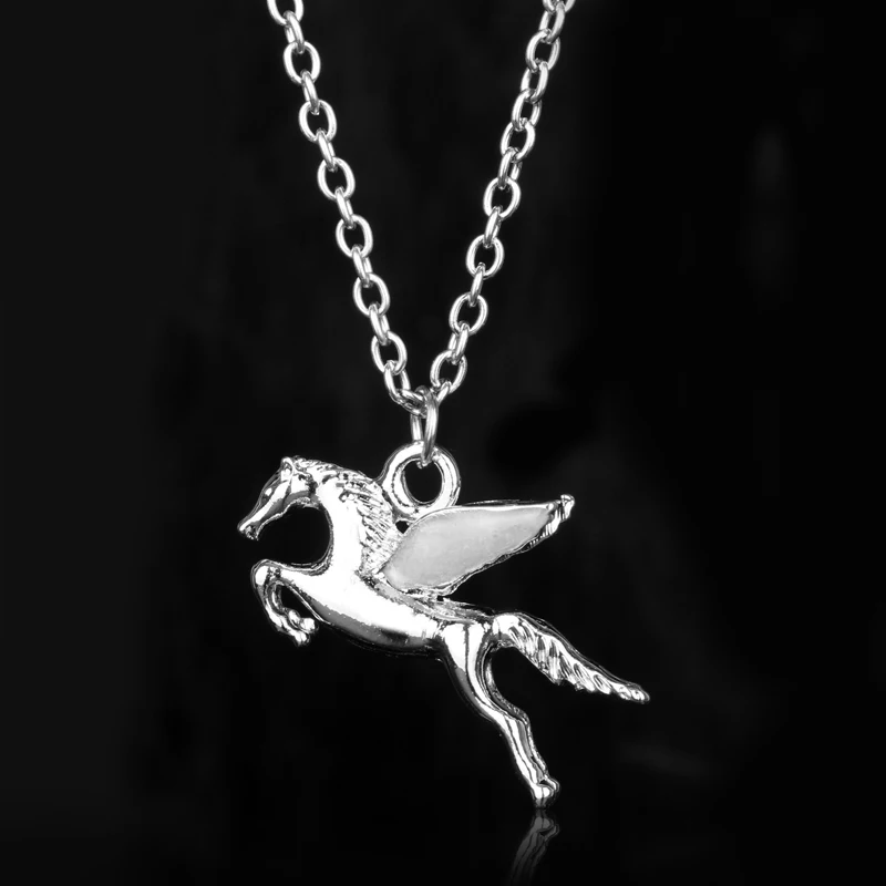 dongsheng Anime Pegasus GLOW in the DARK Luminous Pendant Necklace Fashion Men\'s Horse Jewelry Hot Movie Percy Jackson