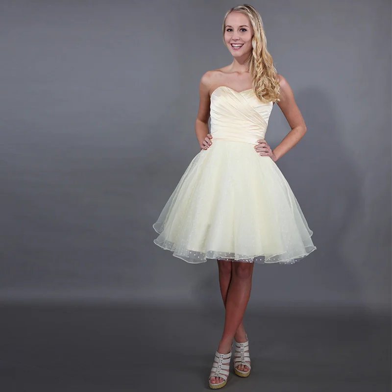 

Simple Plus Size Short Cocktail Party Dresses Light Yellow Sweetheart Pleats Satin Dot Tulle Organza Skirt Homecoming Dresses