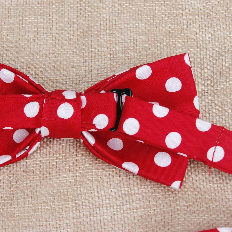 Hot New Men\'s Bowtie Neckwear Classic Dots Bowties For Wedding Party Fashion Casual Man Business Polka Dot Bow ties Cravat