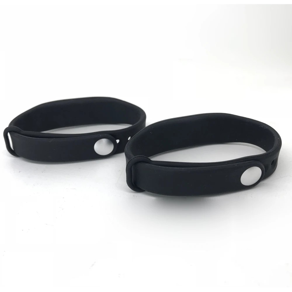 2pcs 13.56Mhz Rfid Wristbands  Adjustable Rubber RFID IC Card Black Smart Wristbands Bracelets for rfid door locks