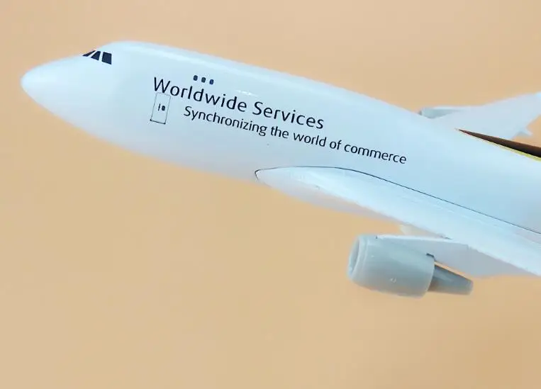 16cm plane model Boeing 747 Cargo plane UPS Metal simulation airplane model for kid toys Christmas gift