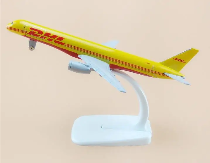 hot sell plane model Boeing 757 DHL cargo aircraft  B757 16cm Alloy simulation airplane model for kids toys Christmas gift