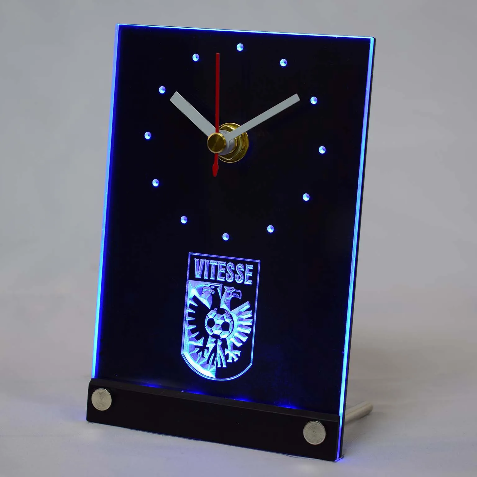 tnc1009 Vitesse Arnhem Stichting Betaald Voetbal Dutch Eredivisie 3D LED Table Desk Clock